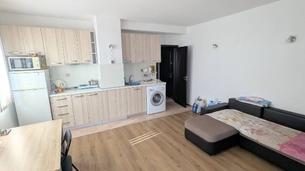 Предлагается на продажу двухкомнатная квартира в популярном районе Бургаса - Сарафово. — изображение 6