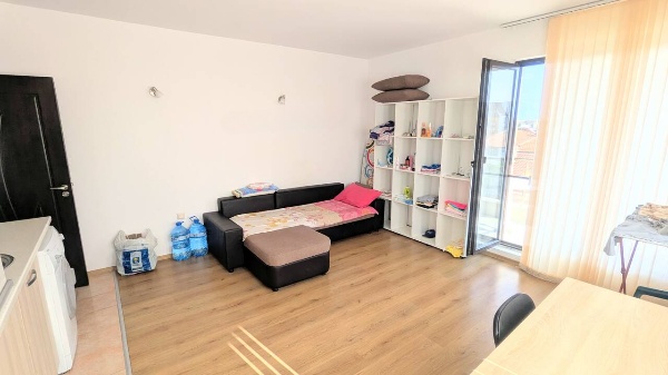 Предлагается на продажу двухкомнатная квартира в популярном районе Бургаса - Сарафово. — изображение 7