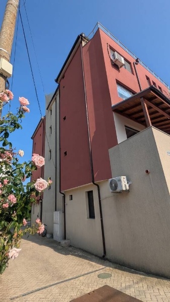 Предлагается на продажу двухкомнатная квартира в популярном районе Бургаса - Сарафово. — изображение 10