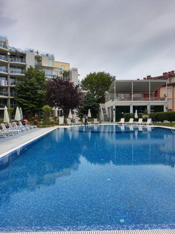 Просторный апартамент с двумя спальнями в ЖК Oasis, Равда — изображение 2