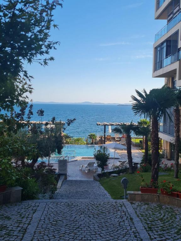 Просторный апартамент с одной спальней в ЖК Dolce Vita 2, Свети Влас - Изображение 9