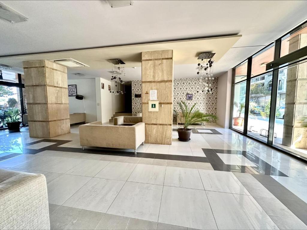 Студия в комплексе Pomorie Bay, Поморие - Изображение 3