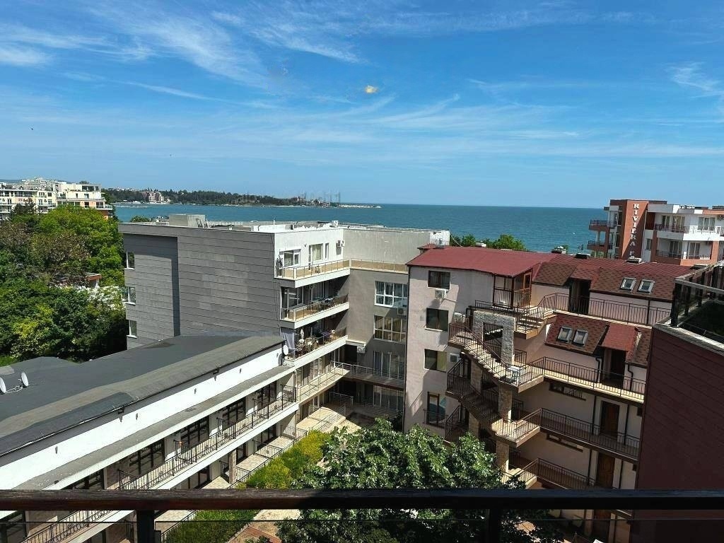 Просторный апартамент с одной спальней в ЖК Omega Resort, Равда - Изображение 2