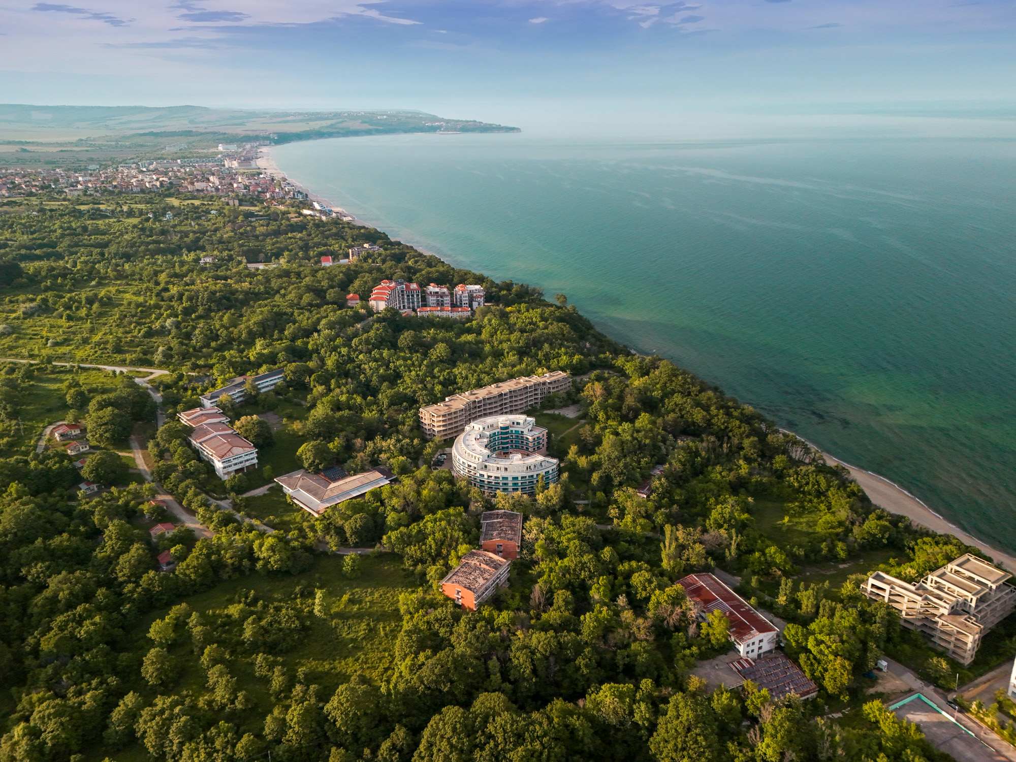 Продаются апартаменты в отреставрированном комплексе АКВАМАРИН, Обзор — изображение 3