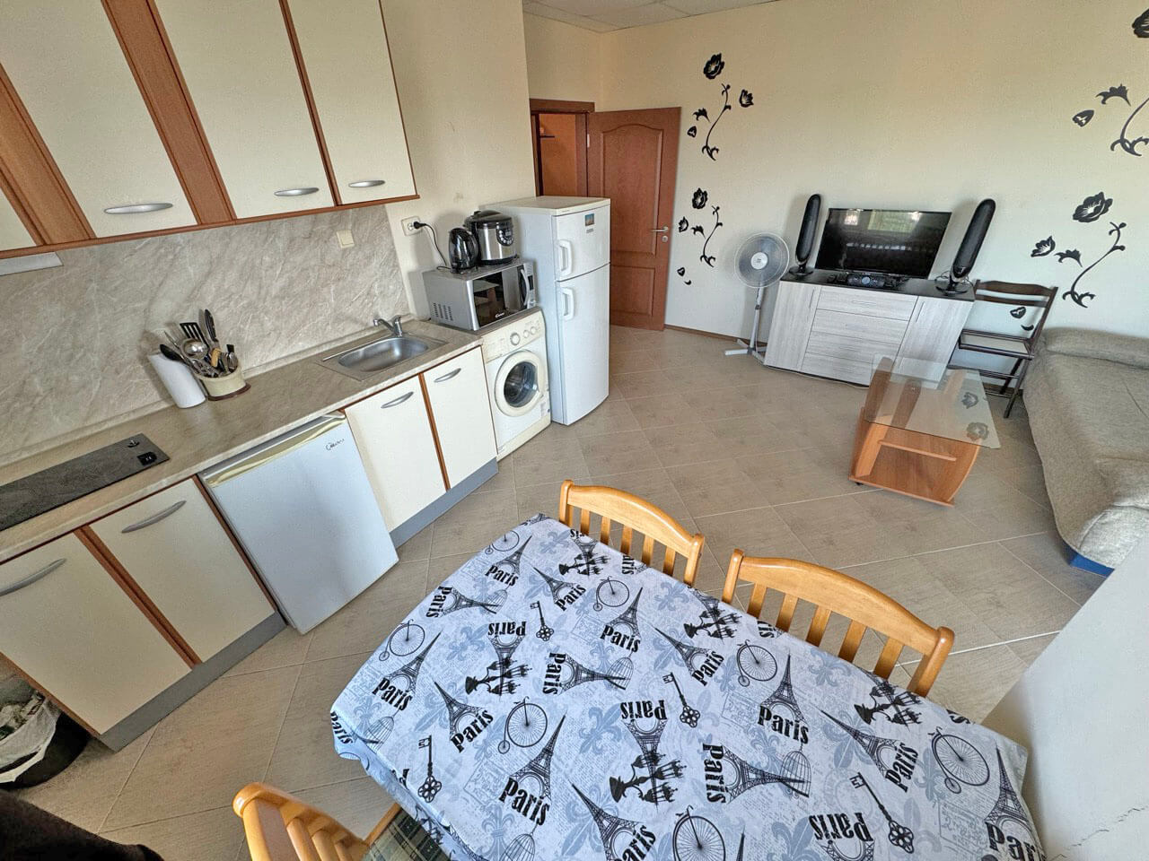 Уютный светлый апартамент с двумя спальнями в ЖК Amadeus 3, Солнечный Берег — изображение 13