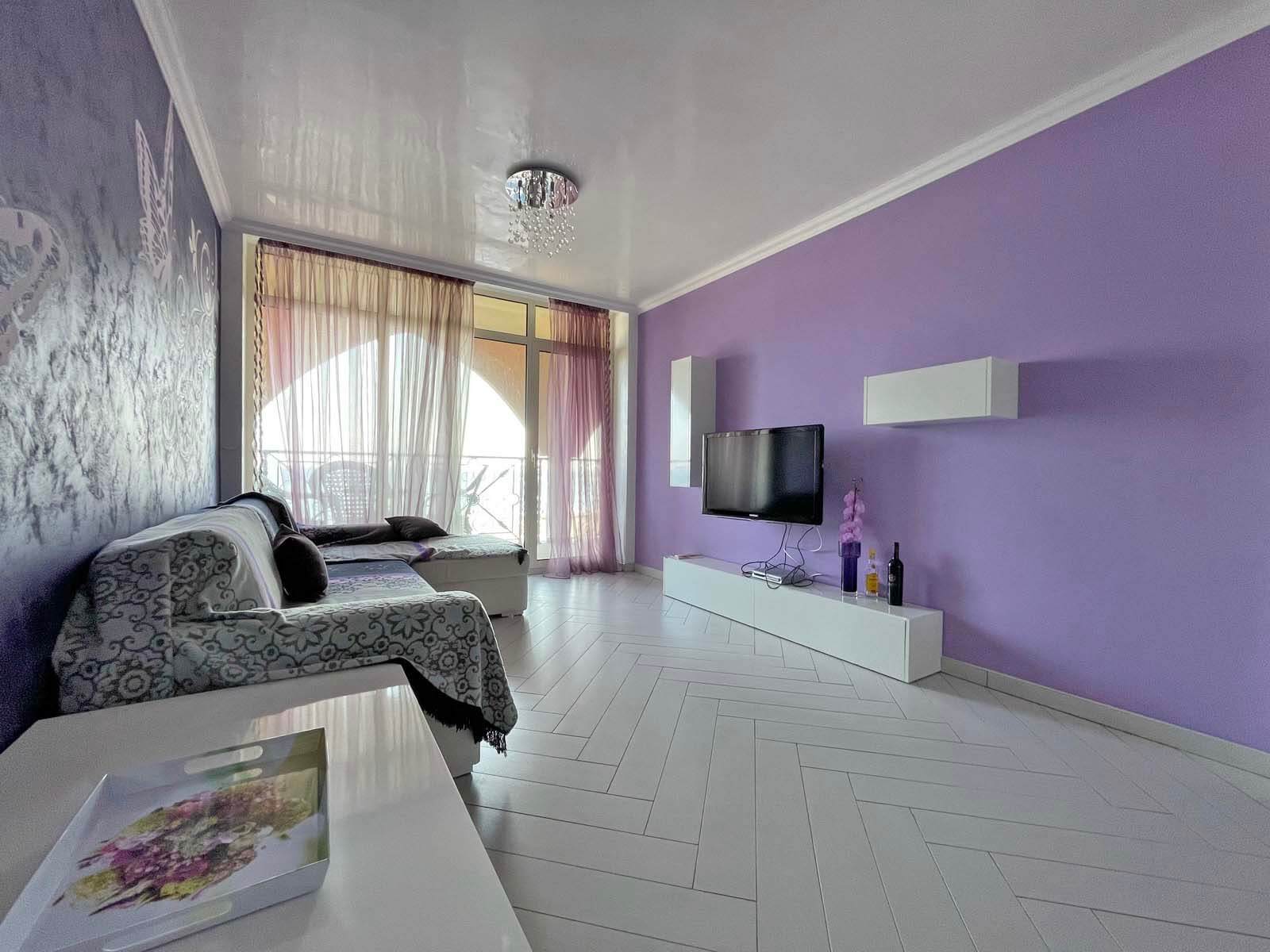 Просторный апартамент с двумя спальнями в ЖК Atrium, Еленити