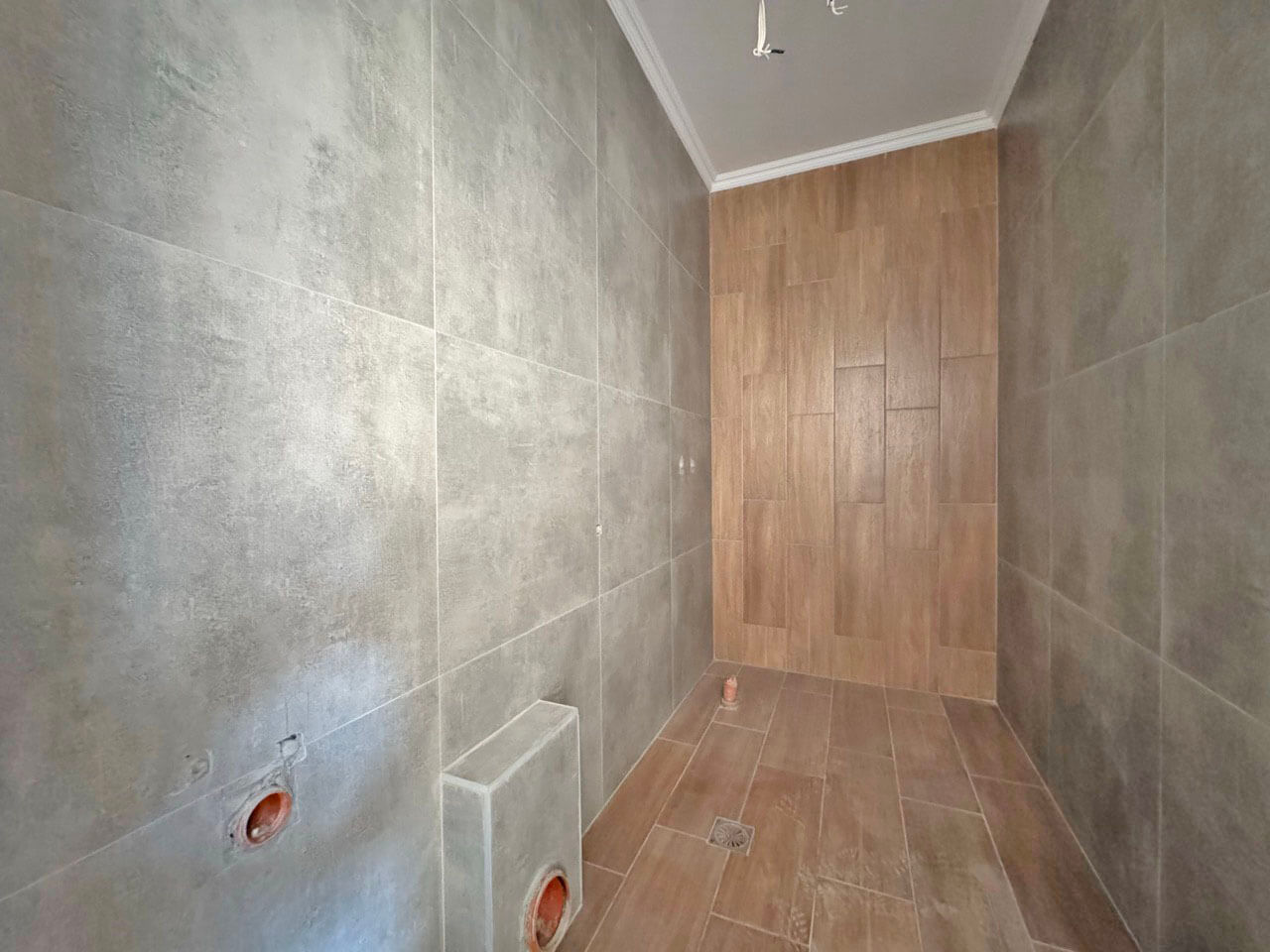 Светлый апартамент с одной спальней в ЖК Grand Village, Кошарица — изображение 9