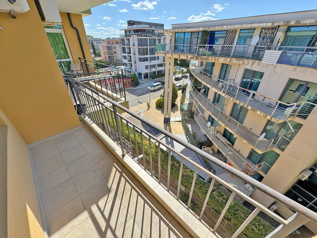 Апартаментс с одной спальней в комплексе Hermes, Солнечный берег — изображение 11