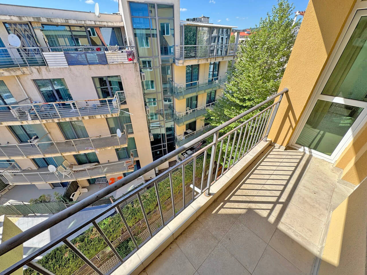 Апартаментс с одной спальней в комплексе Hermes, Солнечный берег — изображение 12