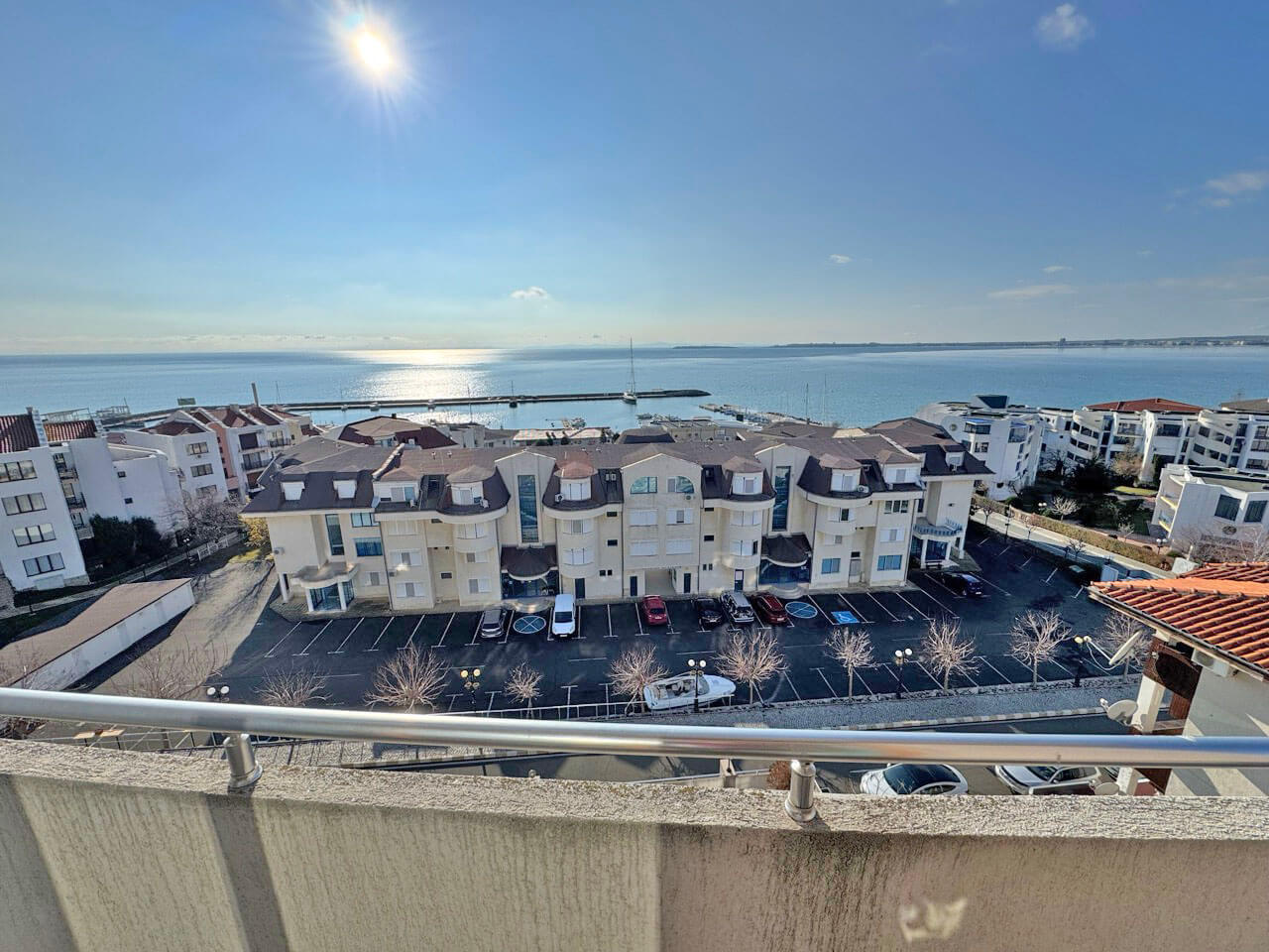 Просторный апартамент с двумя спальнями в ЖК Лазурь 5, Свети Влас — изображение 12