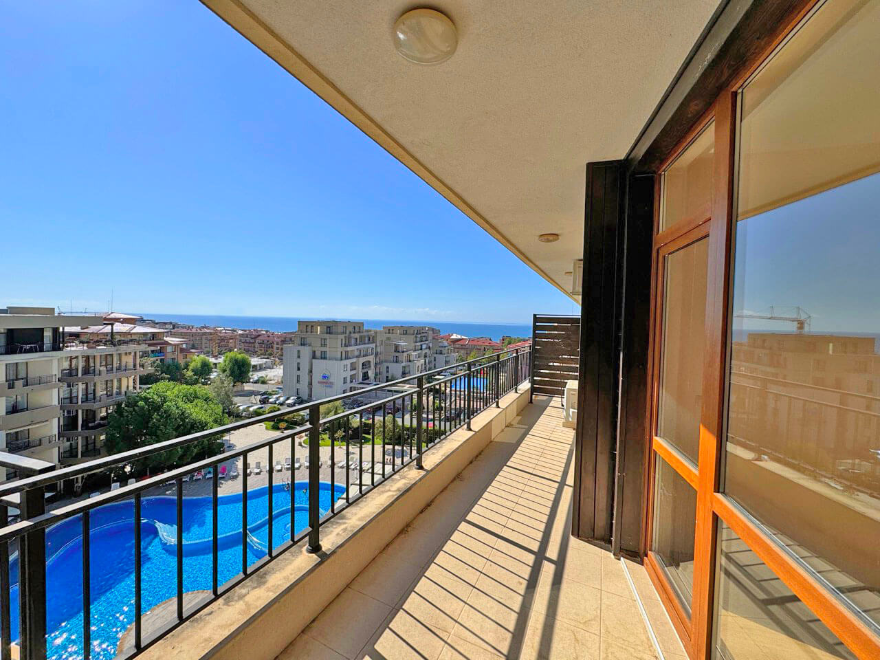 Просторный апартамент с одной спальней в ЖК Luxor, Свети Влас — изображение 5