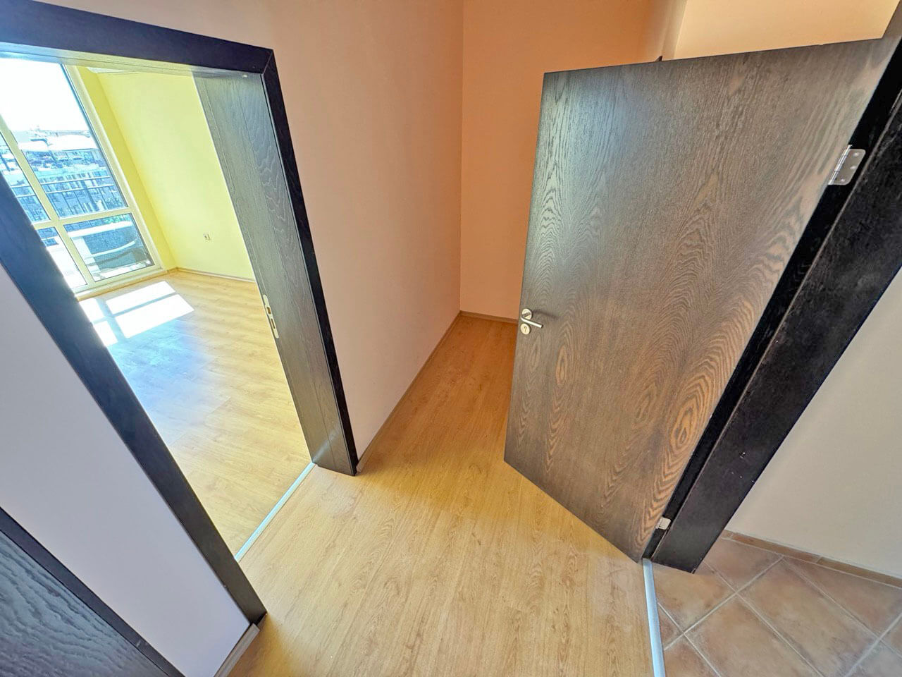 Просторный апартамент с одной спальней в ЖК Luxor, Свети Влас — изображение 14