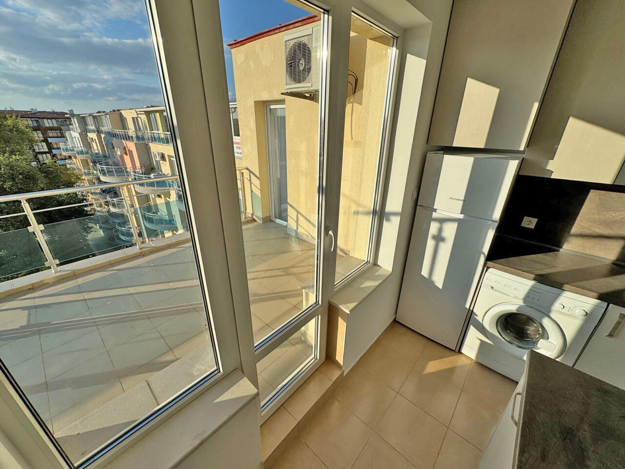 Просторный апартамент с двумя спальнями в ЖК Oasis, Равда — изображение 10