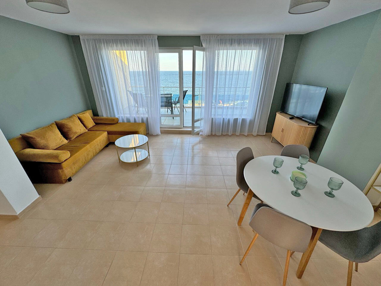 Просторный апартамент с двумя спальнями в ЖК Oasis, Равда — изображение 15