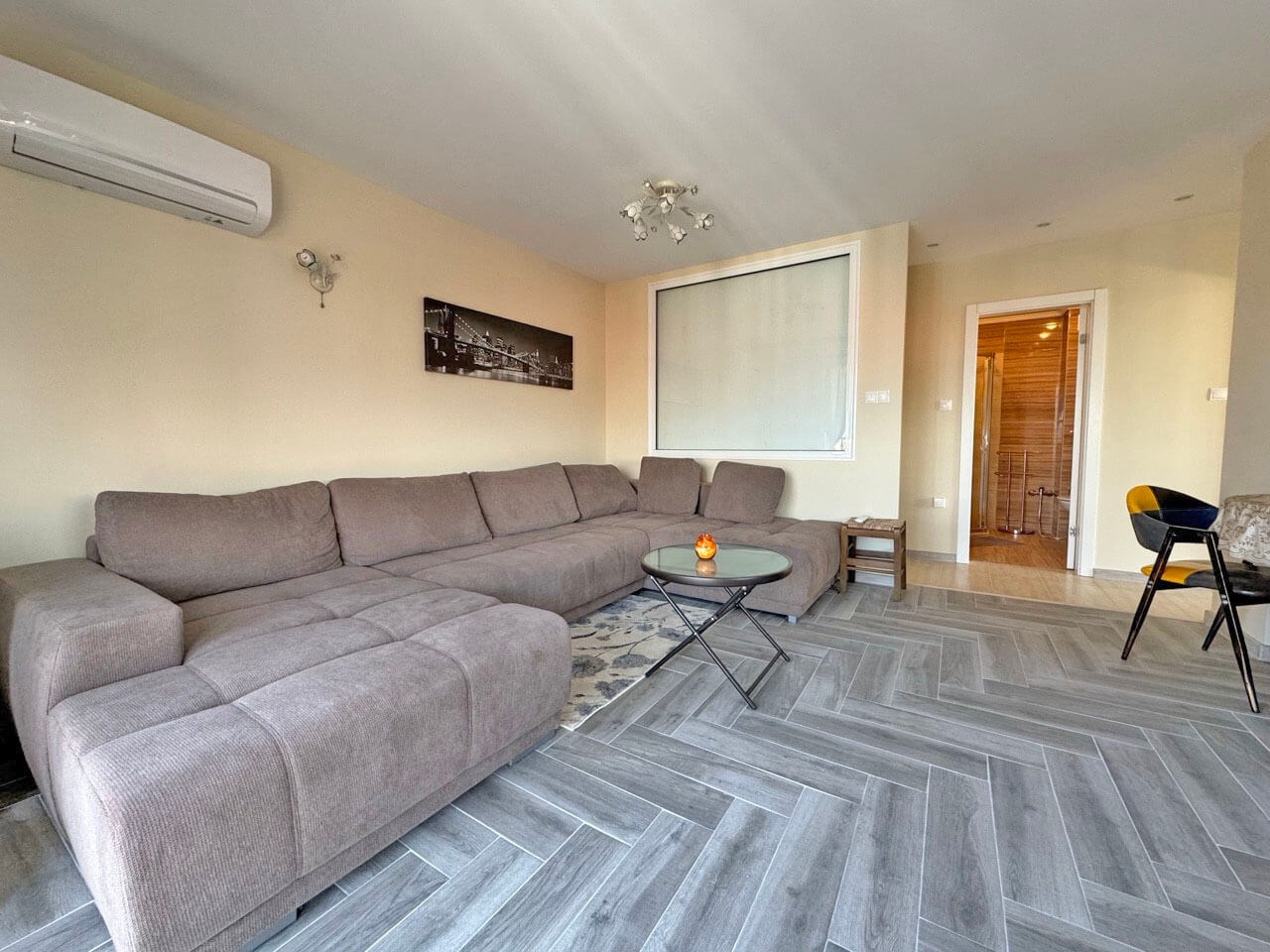 Просторный апартамент с одной спальней в ЖК Omega Resort, Равда - Изображение 10