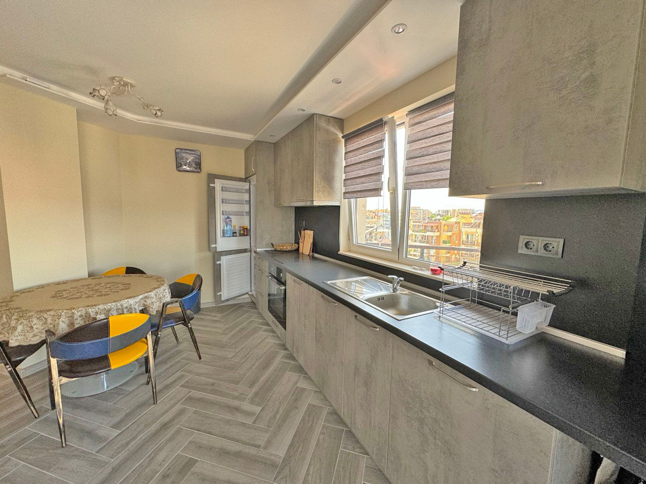 Просторный апартамент с одной спальней в ЖК Omega Resort, Равда - Изображение 12