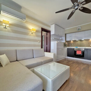 Апартамент с одной спальней в ЖК Rose Gardens , Поморие