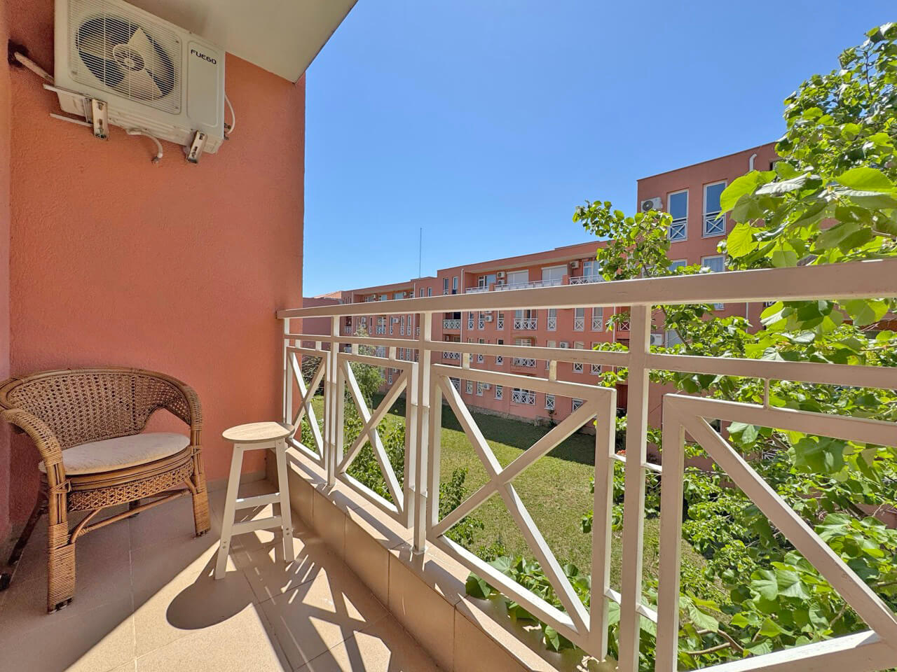 Уютный апартамент с двумя спальнями в ЖК Sunny Day 6, Солнечный Берег — изображение 21