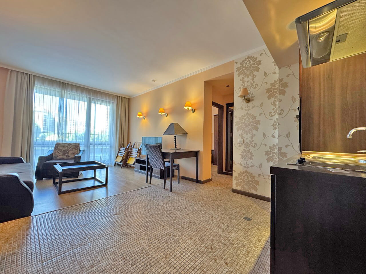 Уютный апартамент с одной спальней в ЖК Barcelo Royal Beach, Солнечный Берег