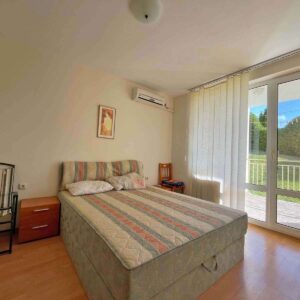 Светлый апартамент с одной спальней в ЖК Crown Fort, Свети Влас