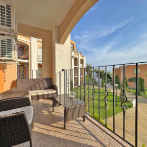 Светлый апартамент с двумя спальнями в ЖК Sea Fort, Свети Влас