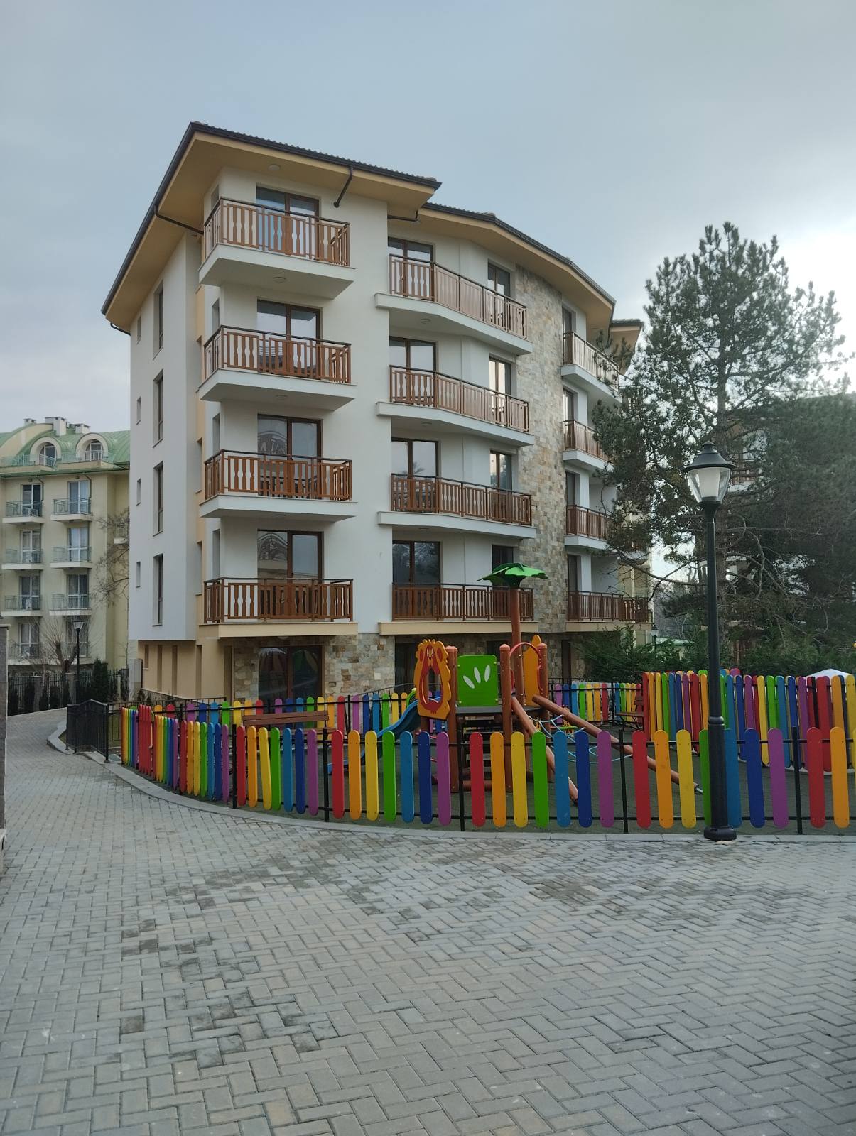 НОВОЕ СТРОИТЕЛЬСТВО Апартаменты на курорте Св. Константин и Елена — изображение 12