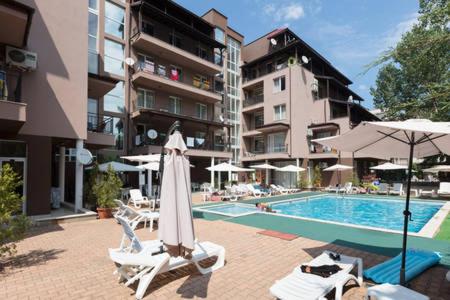 Апартамент с одной спальней в ЖК Santa Sofia Солнечный Берег — изображение 4