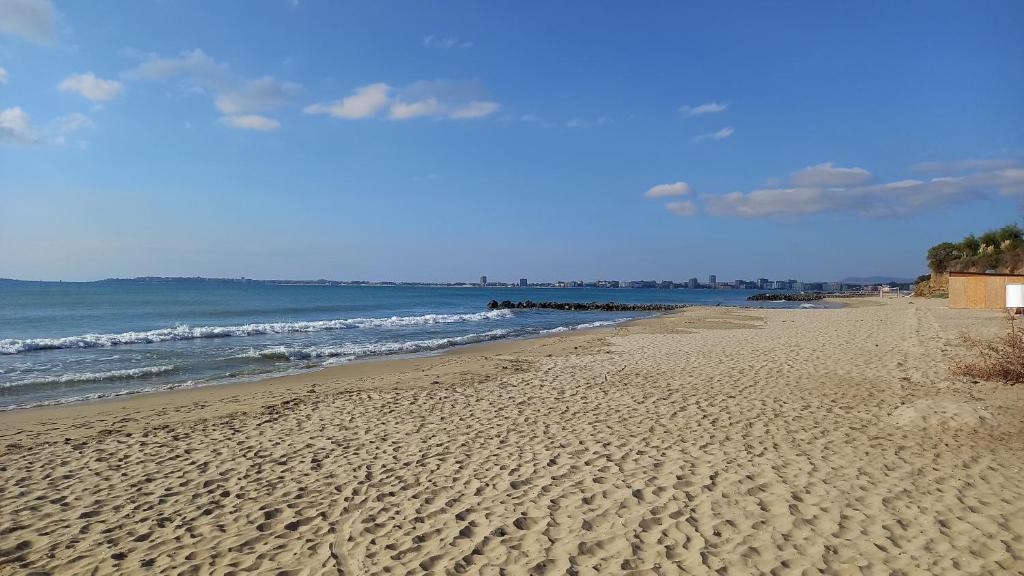 АРЕНДА апартамента с одной спальней в ЖК Magic Dreams , Святой Влас — изображение 6