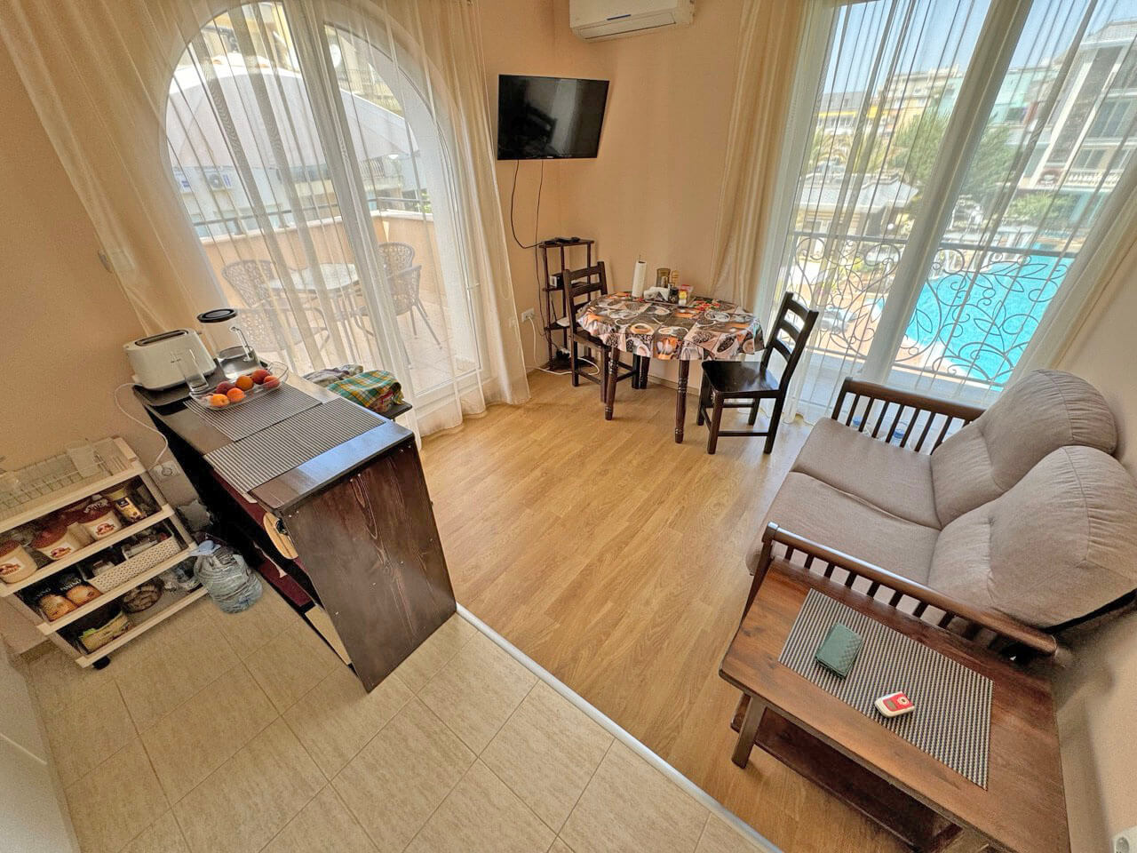 Апартамент с двумя спальнями в ЖК Messembria Resort, Солнечный Берег