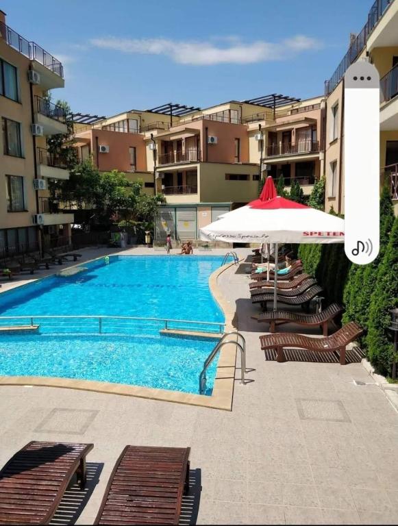 Апартамент с одной спальнейв ЖК Antonia, Свети Влас — изображение 2