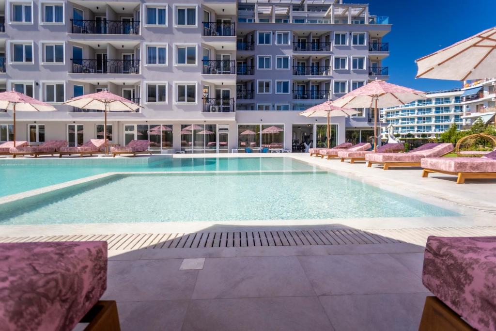 НОВИНКА Апартамент с двумя спальнями в ЖК J'adore Secret Gardens, Солнечный Берег — изображение 4