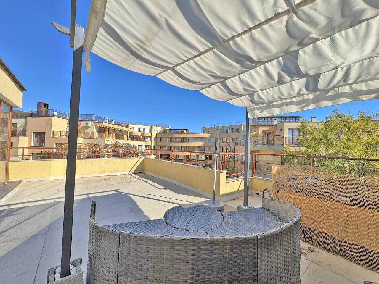 Апартамент с одной спальнейв ЖК Antonia, Свети Влас — изображение 16