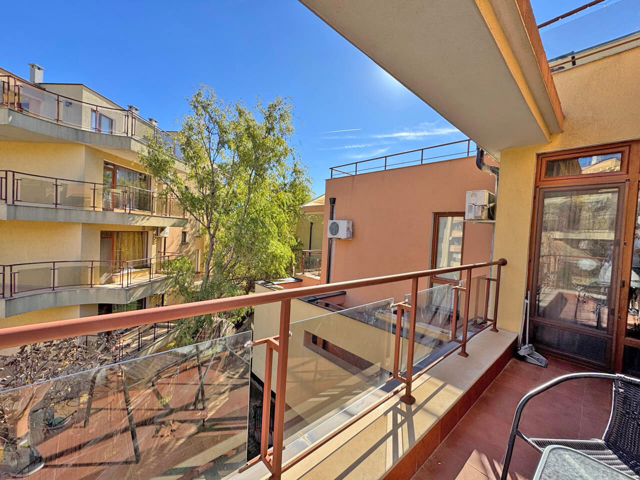 Апартамент с одной спальнейв ЖК Antonia, Свети Влас — изображение 6