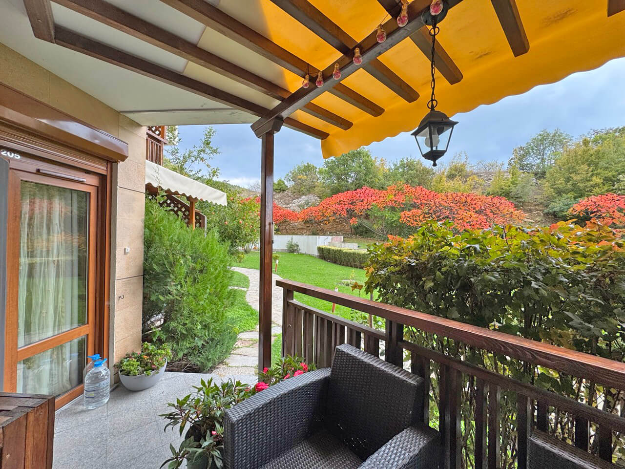 Апартамент с одной спальнейв ЖК Garden OF Eden, Свети Влас — изображение 24